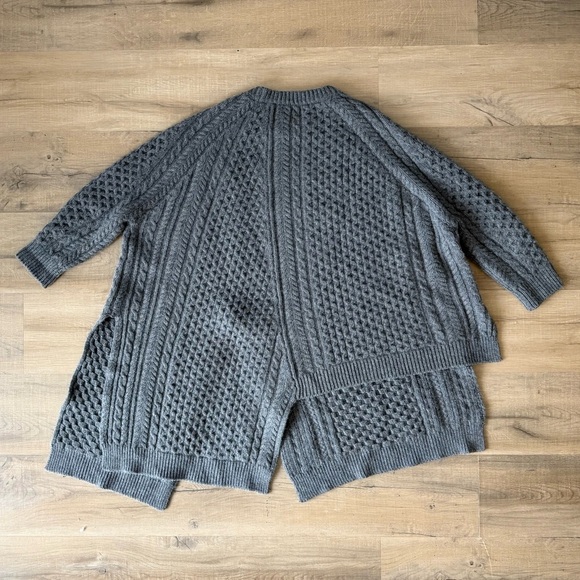 Stella McCartney gray cable knit asymmetric cape sweater | Runway AW ‘17 - Small - Picture 6 of 6